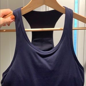 Lululemon top
